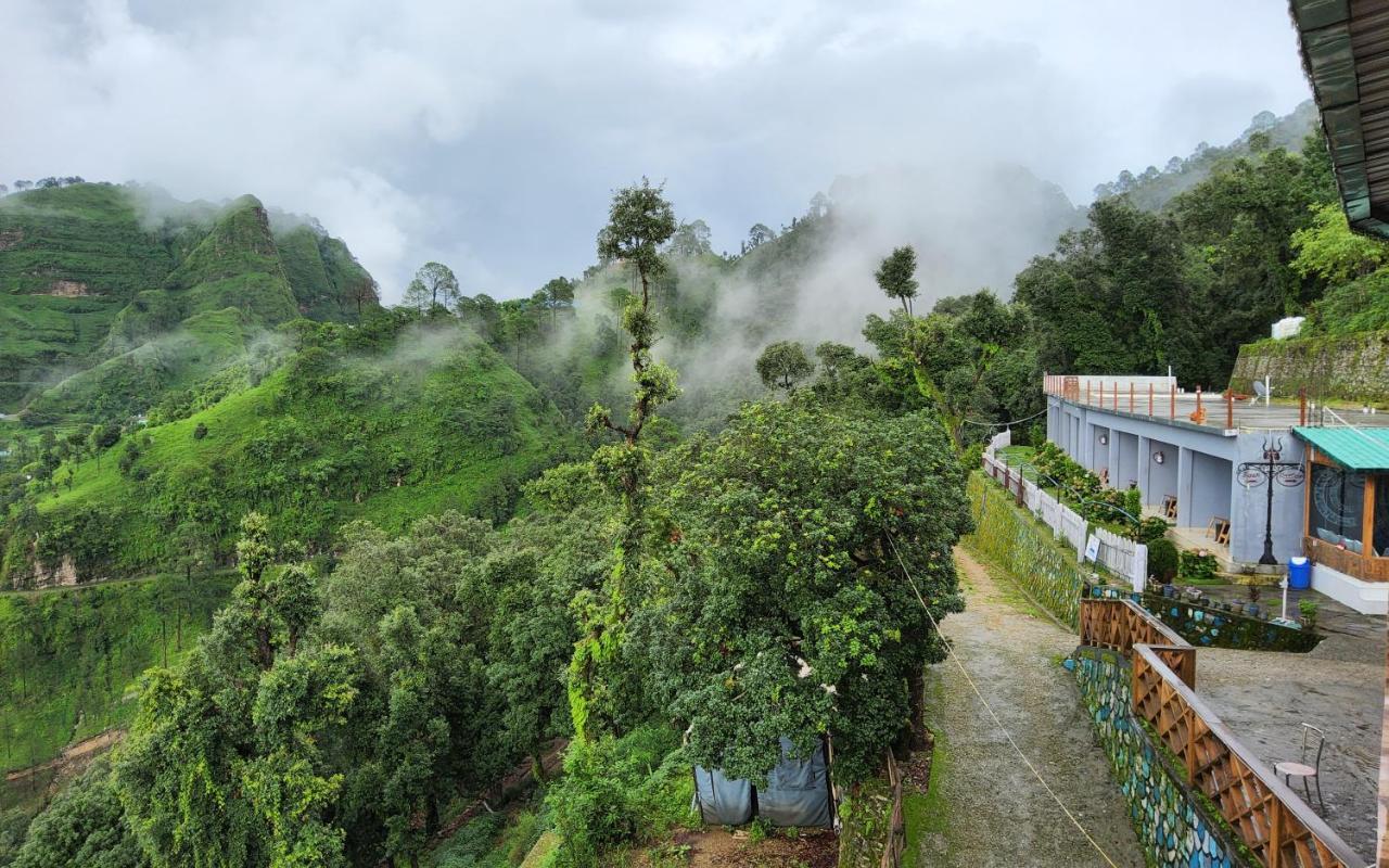 Shiva Valley Resort Kokhliyal Gaon Bagian luar foto