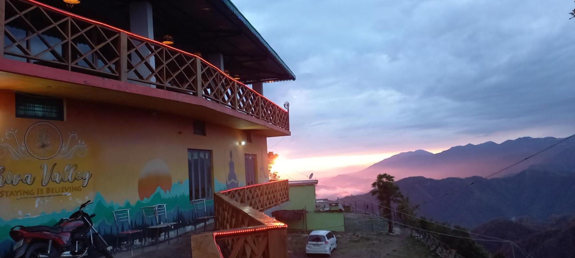 Shiva Valley Resort Kokhliyal Gaon Bagian luar foto