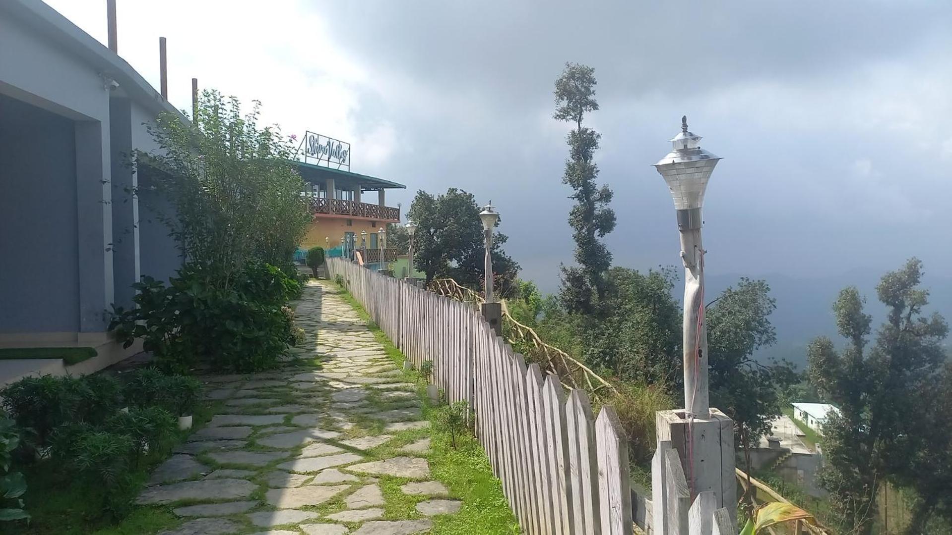 Shiva Valley Resort Kokhliyal Gaon Bagian luar foto